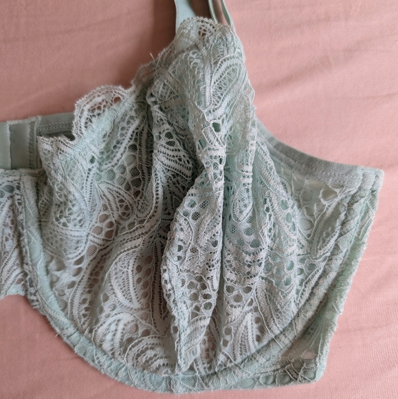 NWOT Lively Unlined Lace Bra + Bikini Panty Set - Picture 3 of 13